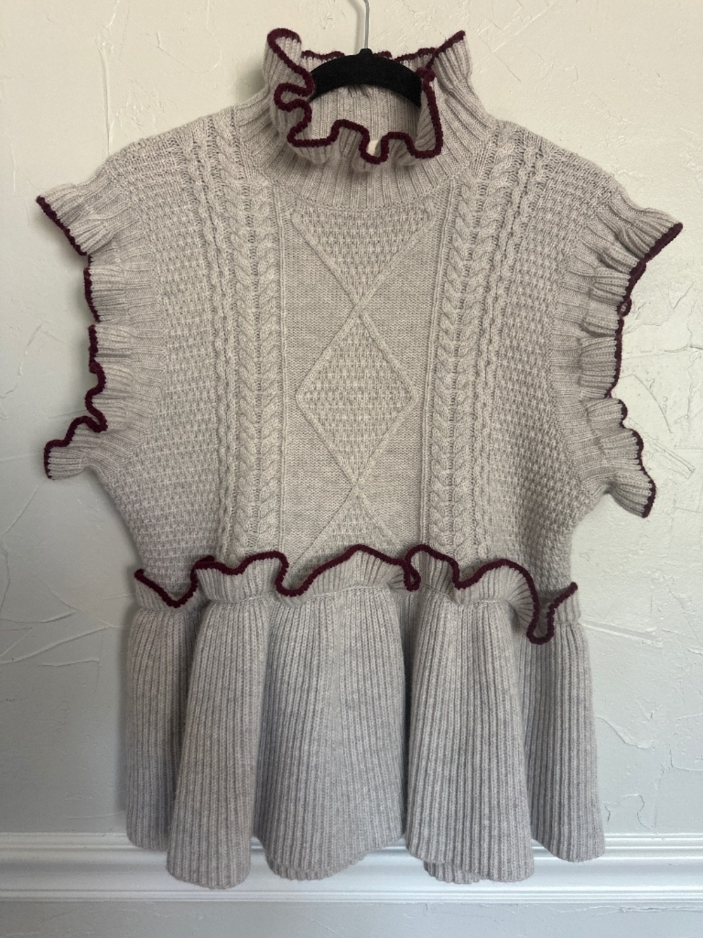 Brogger Wool and Cashmere Blend Short Sleeve Sweater Top S